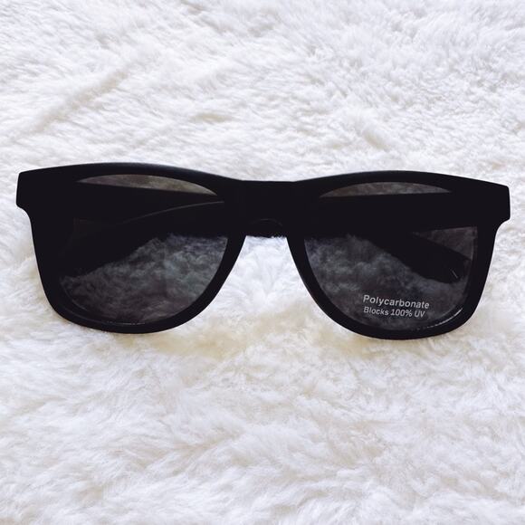Lola Matte Black Polycarbonate Sunglasses - Picture 1 of 11